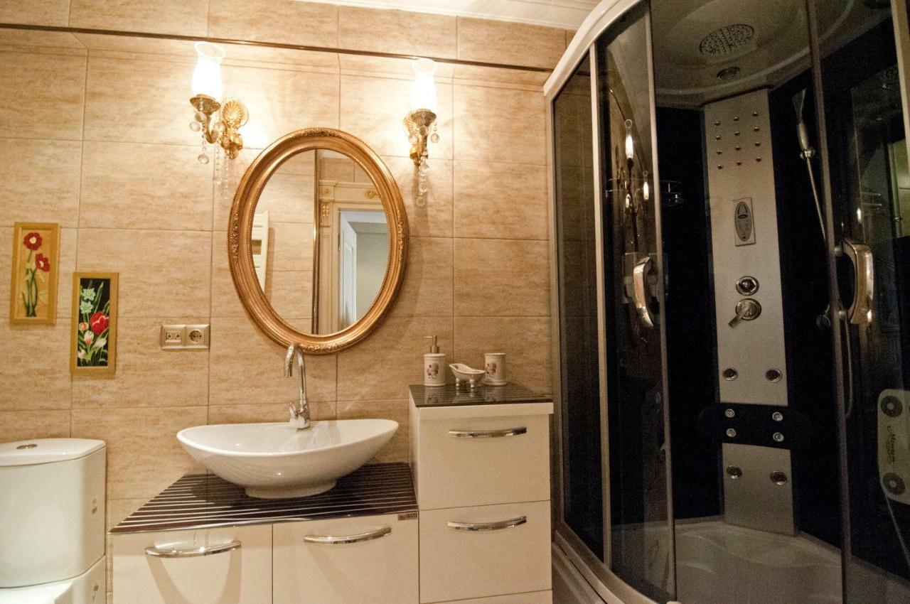 Blue Tuana Suite Istanbul Exterior photo